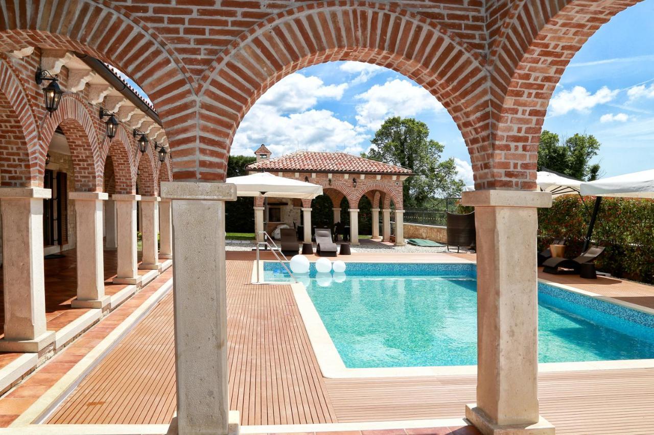 Villa Carolus-Luxurious Istrian Villa Barat  Eksteriør billede