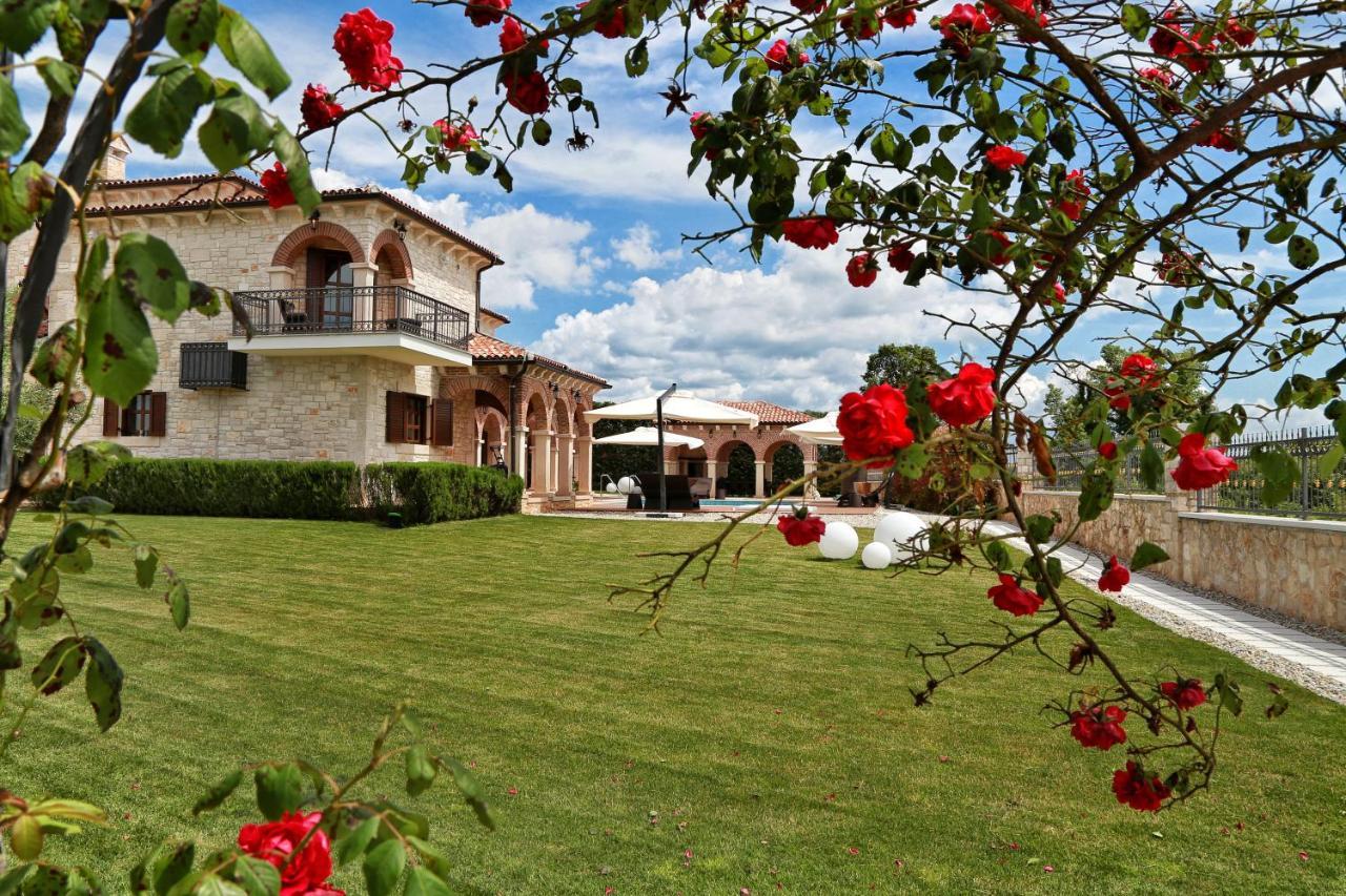 Villa Carolus-Luxurious Istrian Villa Barat  Eksteriør billede