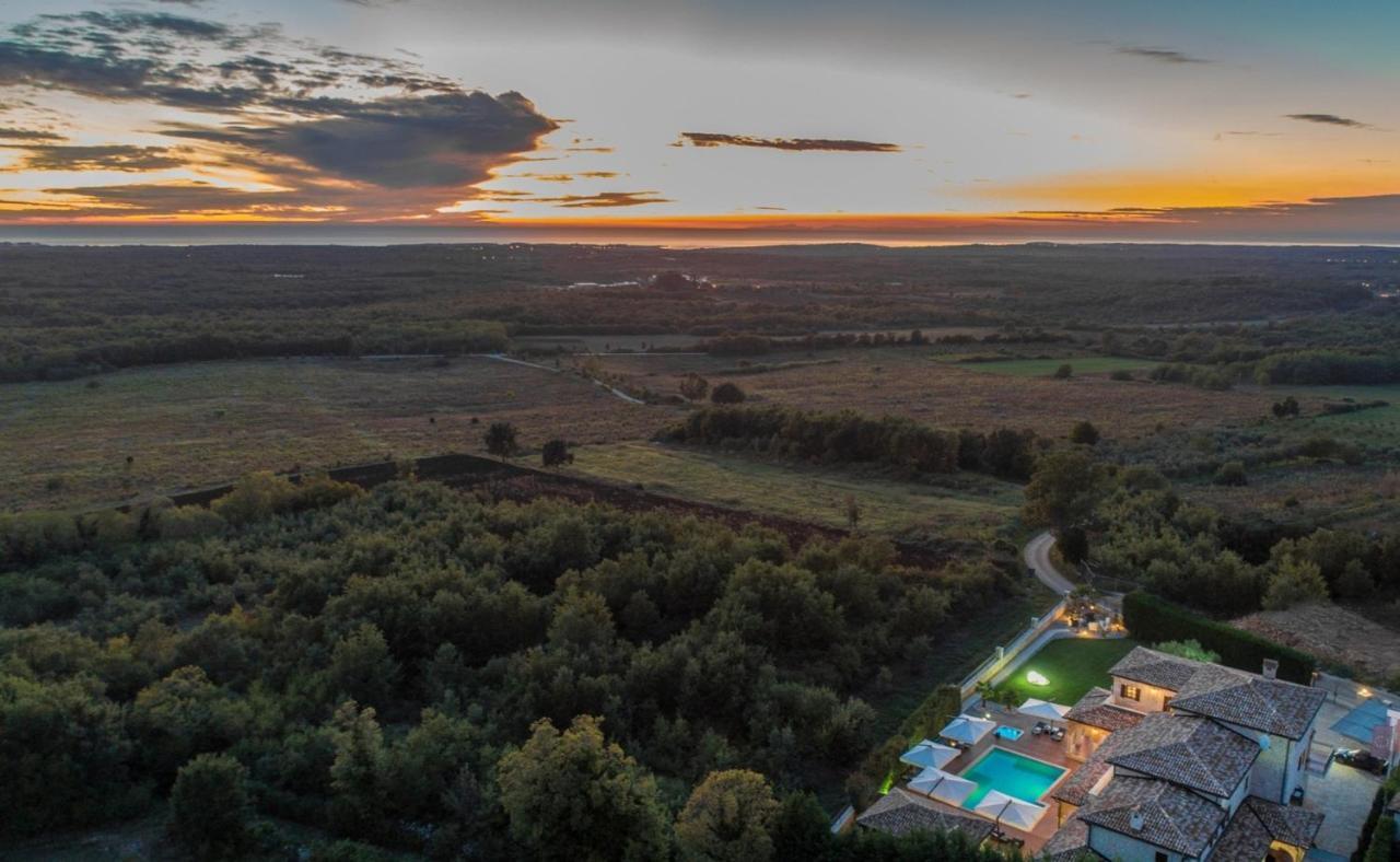 Villa Carolus-Luxurious Istrian Villa Barat  Eksteriør billede