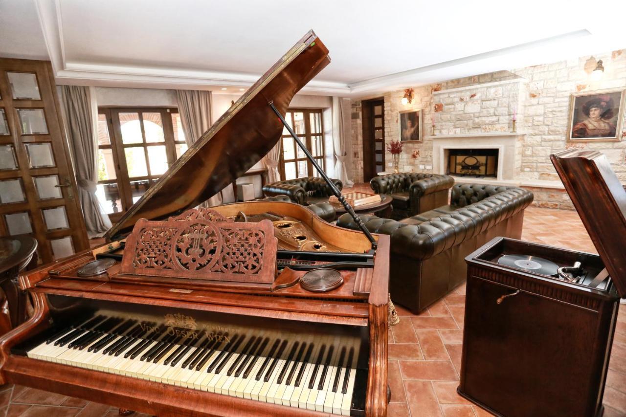 Villa Carolus-Luxurious Istrian Villa Barat  Eksteriør billede